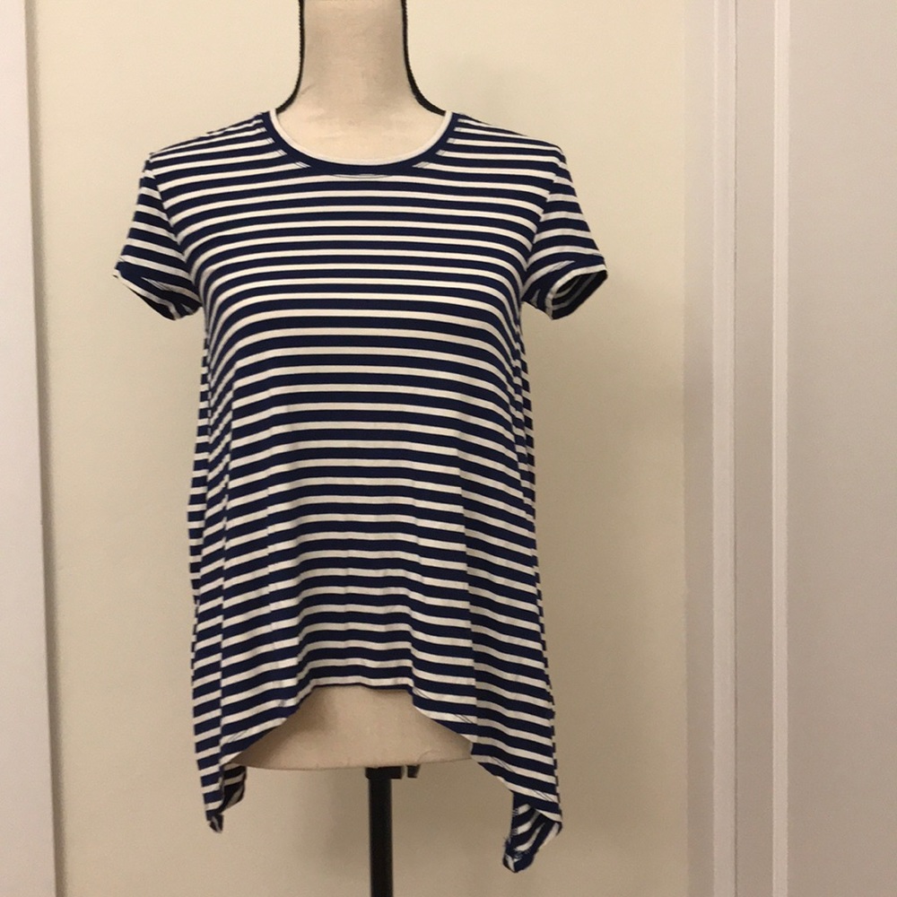 Bcbg open back shirt xxs NWT